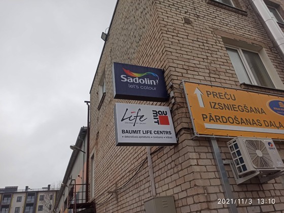 Buvserviss divpuseja izkartne (1)