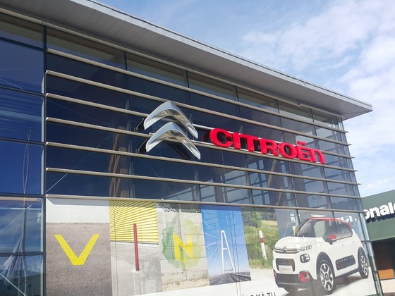 Citroen latvija_ gaismas reklāma_CEROSlv (11)