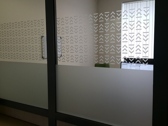 Stikla uzlimes Latvijas Hipoteka Ceros (1)