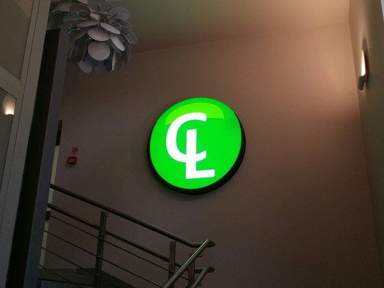 CL Logo LED logo on the wall