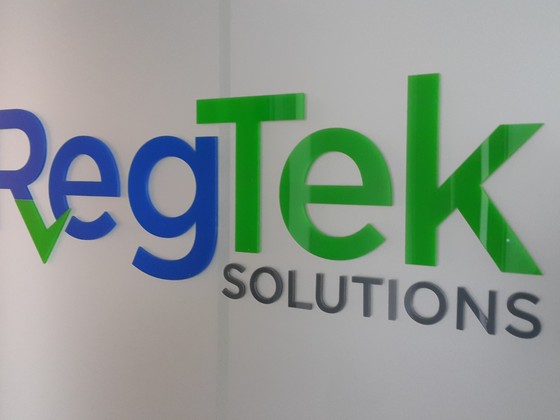 RegTek Plexiglas logo CerosLV (1)