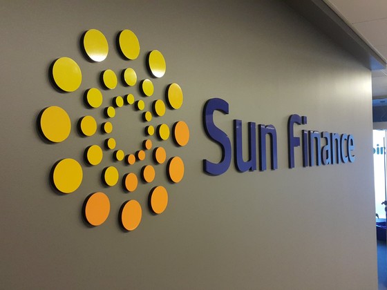 SunFinance logo acril CerosLV (8)