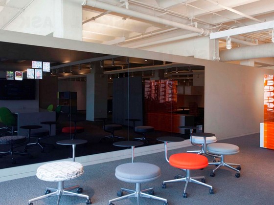 Stikla WhiteBoard_melns 2